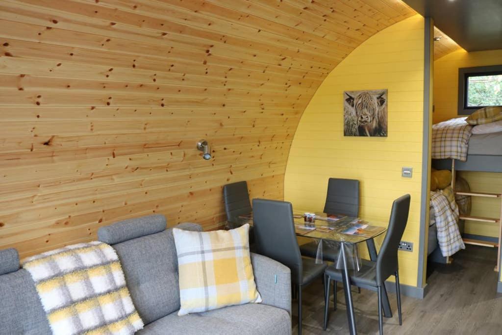 Glampods Glamping Pod - Meet Highland Cows And Sheep Elgin Villa Eksteriør billede